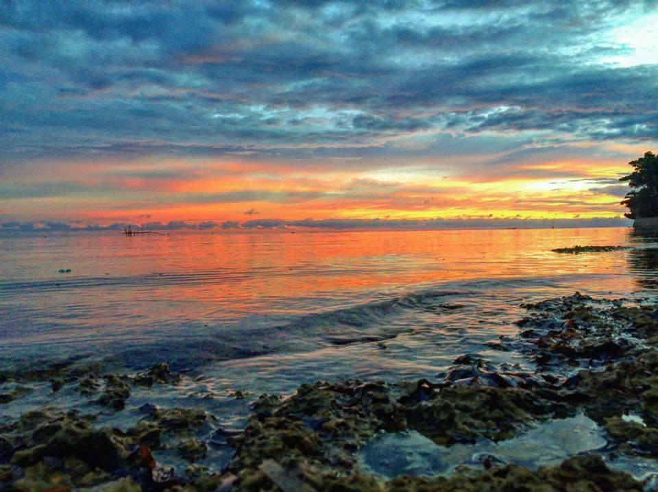 Birdland Beach Club Bolinao Eksteriør billede